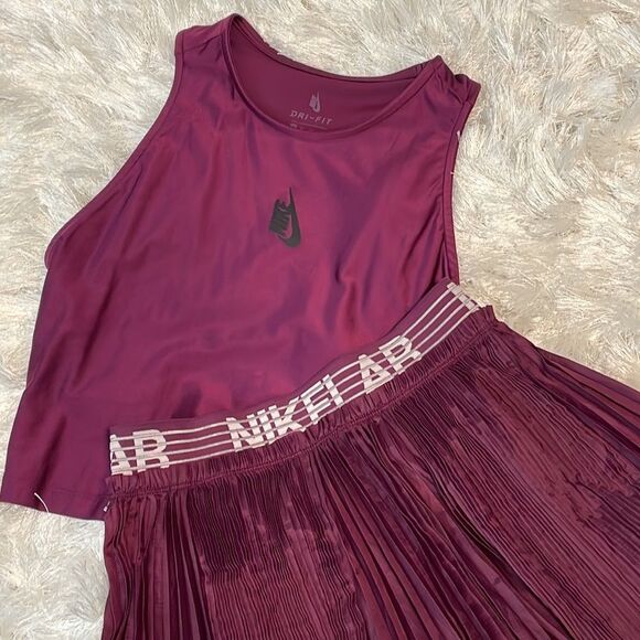 NikeLab NRG Perf Crop Tank - Picture 5 of 6